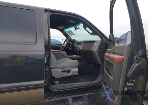 2011 Ford F-250 Lariat from USA, damaged, VIN 1FT7W2BT1BEA24376